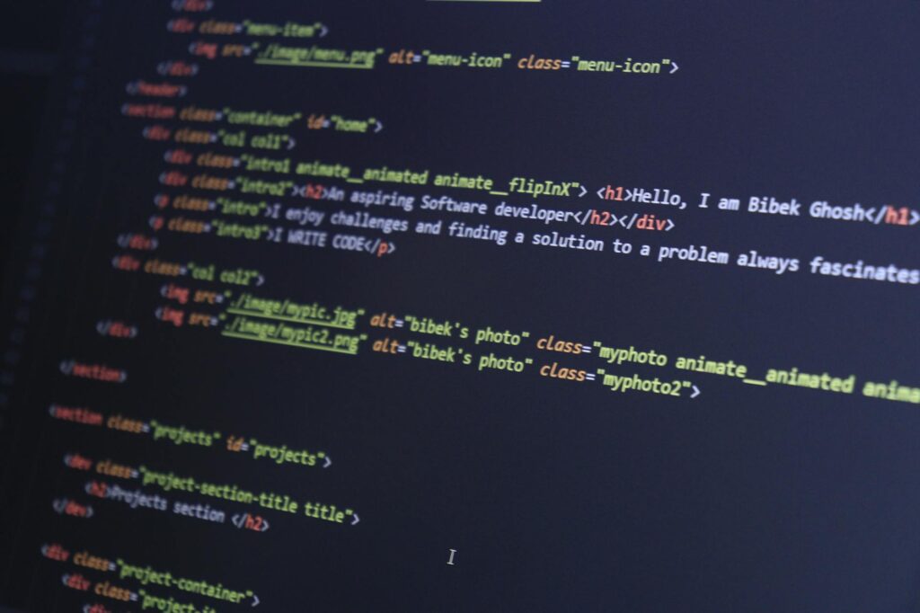 AI website builder vs coding manual 2026 (Perbandingan efisiensi untuk pemilik bisnis).